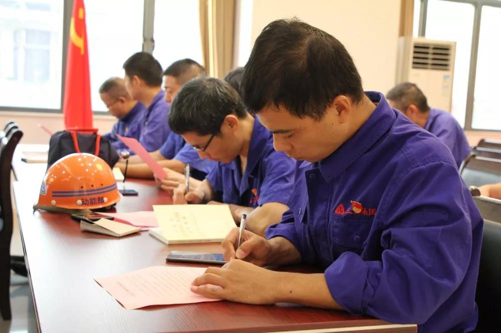 ��Ա����ͷ�����������������ȷ�֮ʮ�ģ������ҧ���������ɿ�������������������AG�����ܲ��������޹�˾|��ҳ��